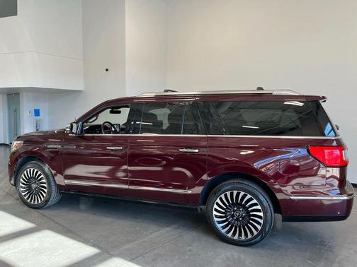 2018 Lincoln Navigator L Black Label