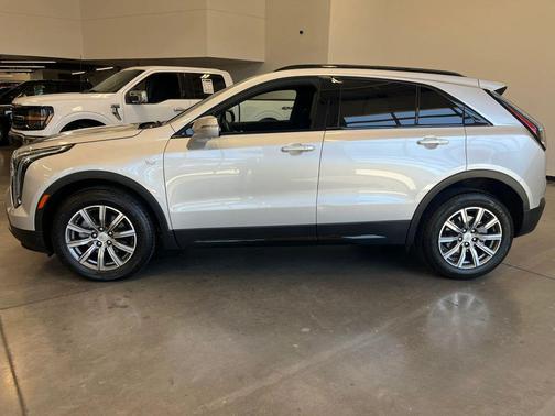 Radiant Silver Metallic 2022 Cadillac XT4 Sport
