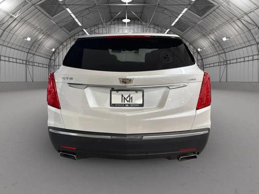 Crystal White Tricoat 2019 Cadillac XT5 Premium Luxury
