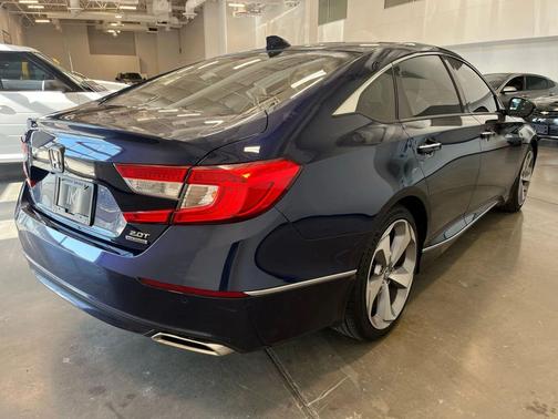 2019 Honda Accord Touring 2.0T