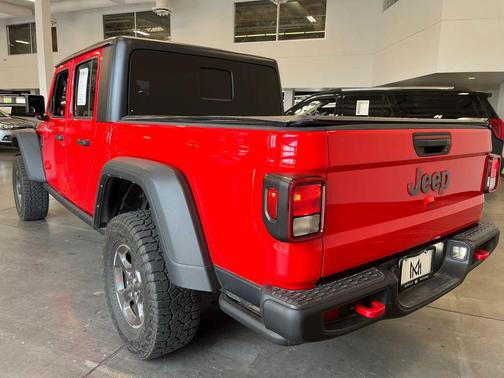 Firecracker Red Clearcoat 2021 Jeep Gladiator Rubicon