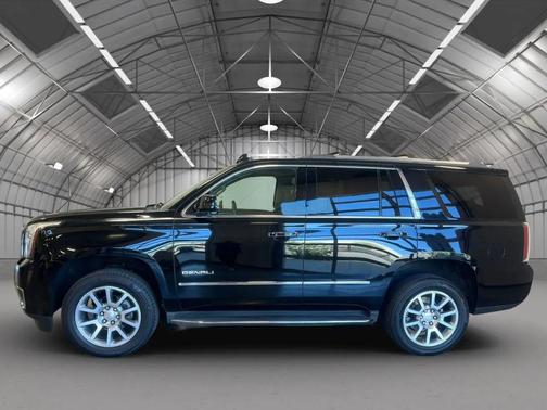 Black 2015 GMC Yukon Denali