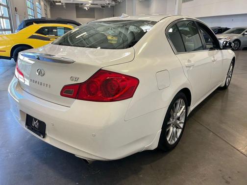 2013 INFINITI G37 Journey