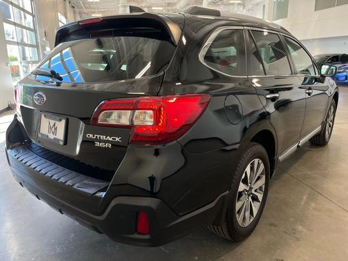 2018 Subaru Outback 3.6R Touring