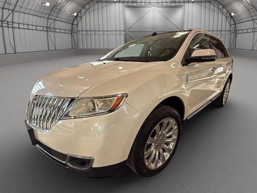 White Platinum Metallic Tri-Coat 2014 Lincoln MKX Base