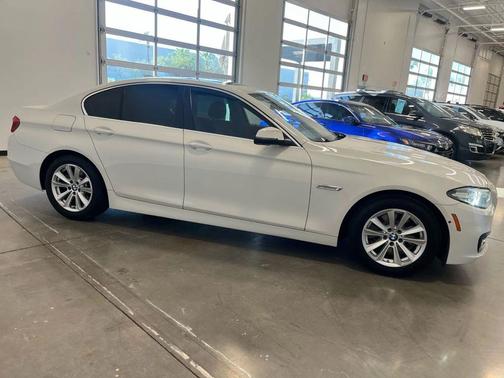 2016 BMW 528 528i