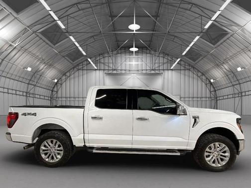 Oxford White 2024 Ford F-150 XLT