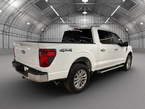 Oxford White 2024 Ford F-150 XLT