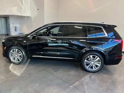 2021 Cadillac XT6 Premium Luxury FWD