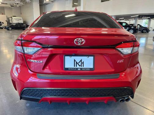 Barcelona Red Metallic 2020 Toyota Corolla SE