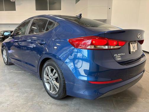 2017 Hyundai ELANTRA SE Value Edition