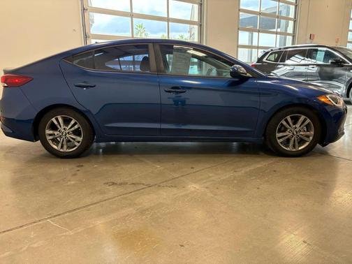 2017 Hyundai ELANTRA SE Value Edition