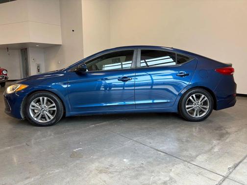 2017 Hyundai ELANTRA SE Value Edition
