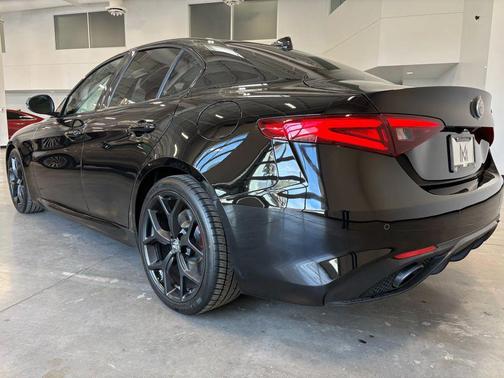 2019 Alfa Romeo Giulia Sport