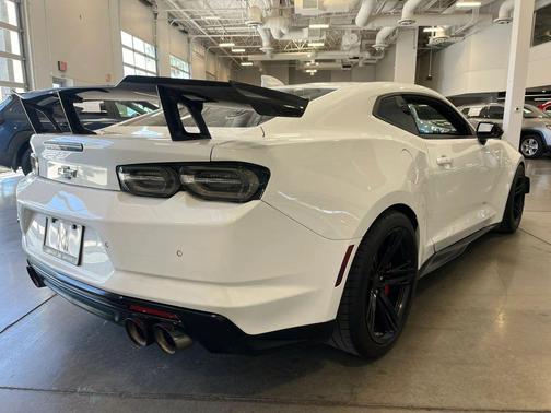 Summit White 2020 Chevrolet Camaro ZL1