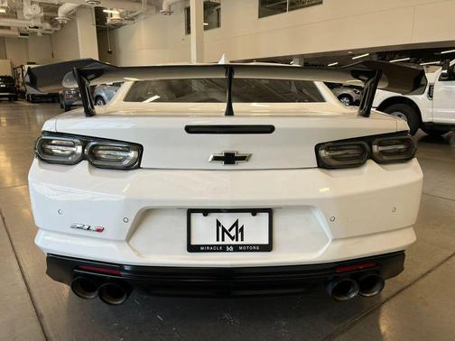 Summit White 2020 Chevrolet Camaro ZL1