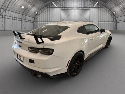 Summit White 2020 Chevrolet Camaro ZL1