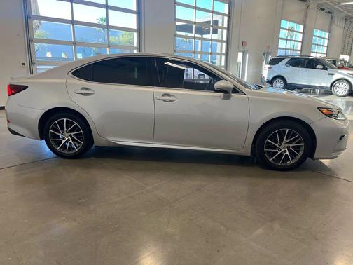 2016 Lexus ES 350 Base