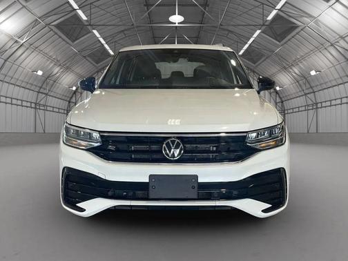 2022 Volkswagen Tiguan 2.0T SE R-Line Black 4MOTION