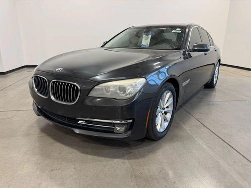 2014 BMW 740 740i Sedan 4D