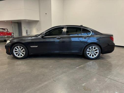 2014 BMW 740 740i Sedan 4D