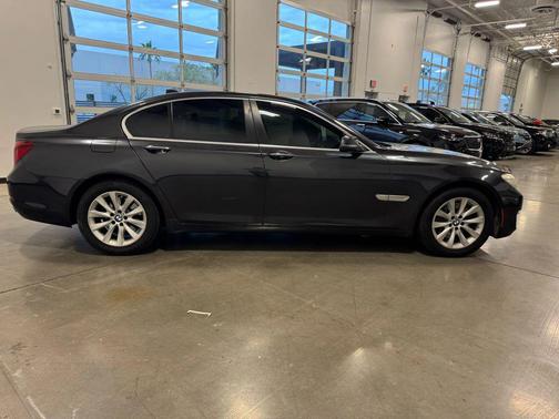 2014 BMW 740 740i Sedan 4D