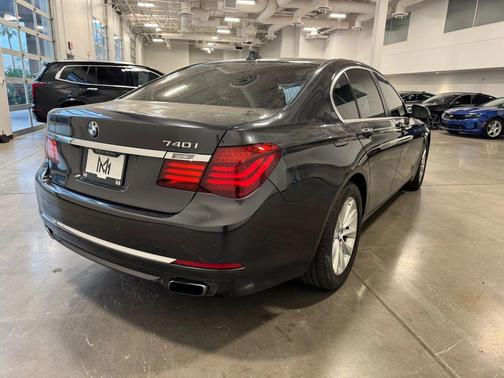 2014 BMW 740 740i Sedan 4D