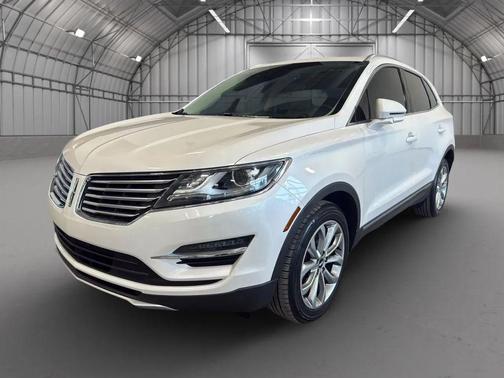 White Platinum Metallic Tri-Coat 2018 Lincoln MKC Select
