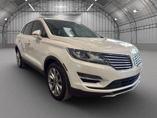 White Platinum Metallic Tri-Coat 2018 Lincoln MKC Select