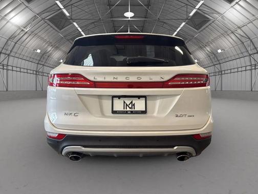 White Platinum Metallic Tri-Coat 2018 Lincoln MKC Select