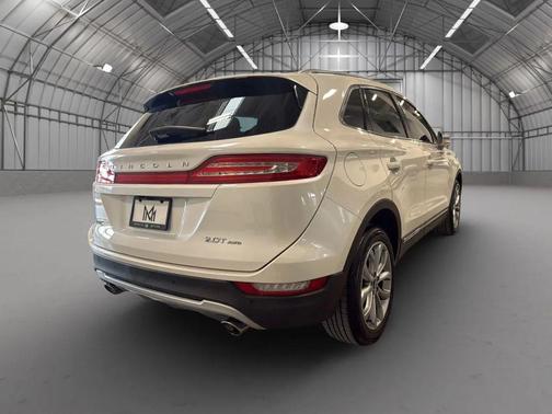 White Platinum Metallic Tri-Coat 2018 Lincoln MKC Select