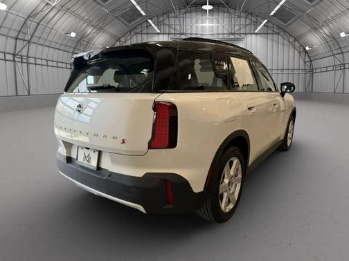 Nanuq White Metallic 2025 MINI Countryman Cooper S ALL4