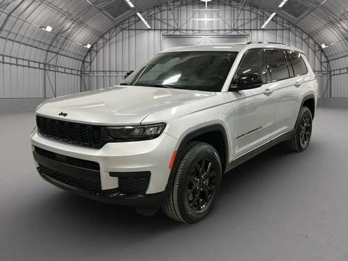 Silver Zynith 2024 Jeep Grand Cherokee L Altitude