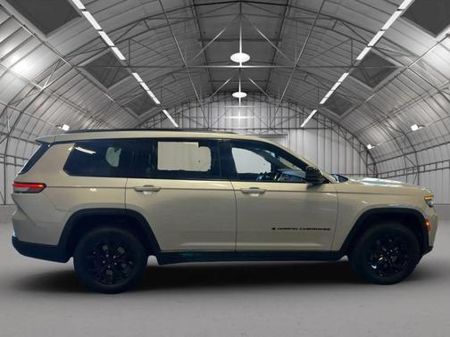 Silver Zynith 2024 Jeep Grand Cherokee L Altitude