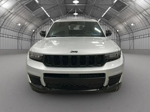 Silver Zynith 2024 Jeep Grand Cherokee L Altitude