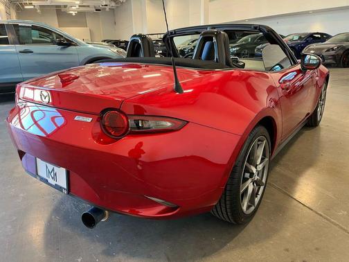 2017 Mazda MX-5 Miata Grand Touring