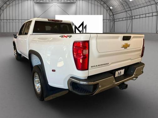 2024 Chevrolet Silverado 3500 LT