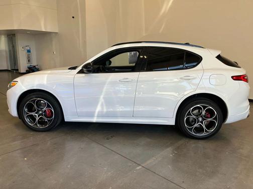 2022 Alfa Romeo Stelvio Ti
