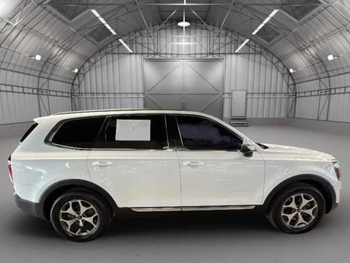 Snow White Pearl 2020 Kia Telluride EX