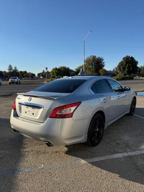 2011 Nissan Maxima SV