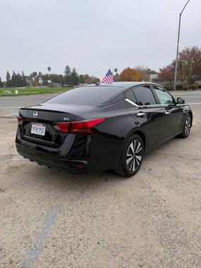 2021 Nissan Altima 2.5 SV