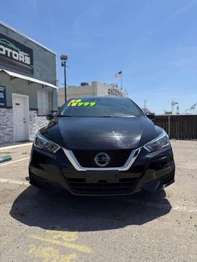 Super Black 2020 Nissan Versa 1.6 SV