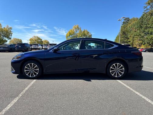 2023 Lexus ES 350 Base