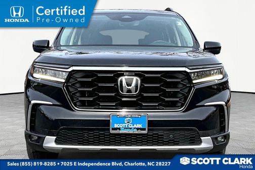 2023 Honda Pilot Touring 8-Passenger