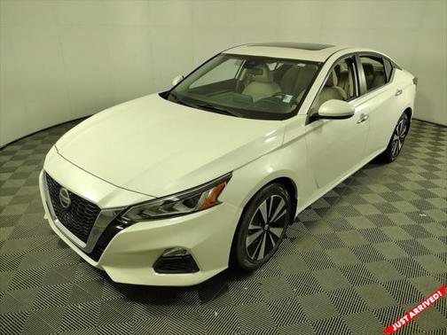2021 Nissan Altima 2.5 SV