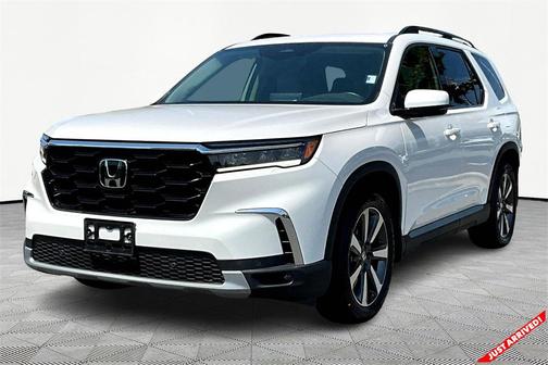 2024 Honda Pilot Touring 8-Passenger
