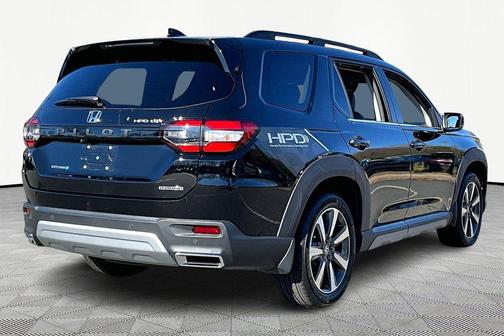 2024 Honda Pilot Touring 8-Passenger