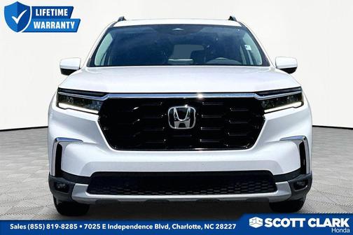 Platinum White Pearl 2025 Honda Pilot Touring 8-Passenger