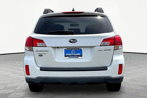 Satin White Pearl 2013 Subaru Outback 2.5i Limited