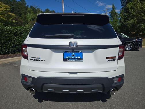 2023 Honda Passport AWD TrailSport